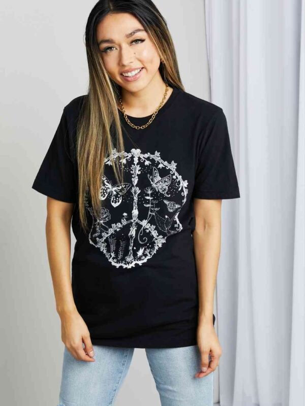 Cotton Butterfly Graphic Tee Shirt for Resort Days - alternate view