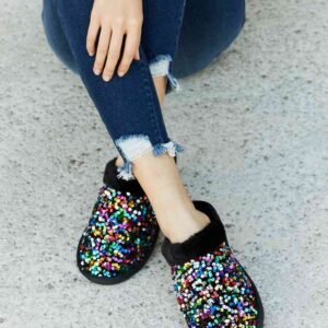 Faux Fur Sequin Slippers – Cozy Glam for Your Resort Getaway - image 2