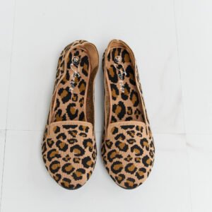 Leopard Pointed-Toe Flats for Resort Chic Style - image 7