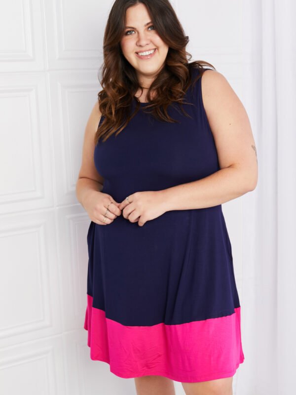 Two-Tone Sleeveless Mini Dress with Pockets for Resort - alternate view