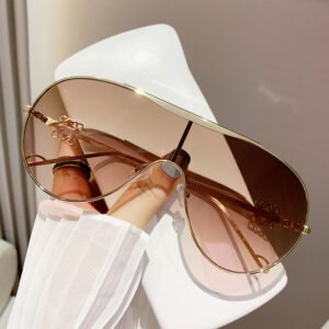 Gradient Aviator Sunglasses - Metal Frame UV400 Protection - image 1