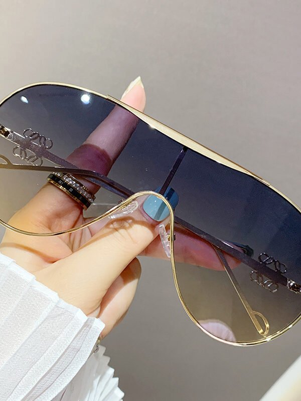 Gradient Aviator Sunglasses - Metal Frame UV400 Protection - alternate view