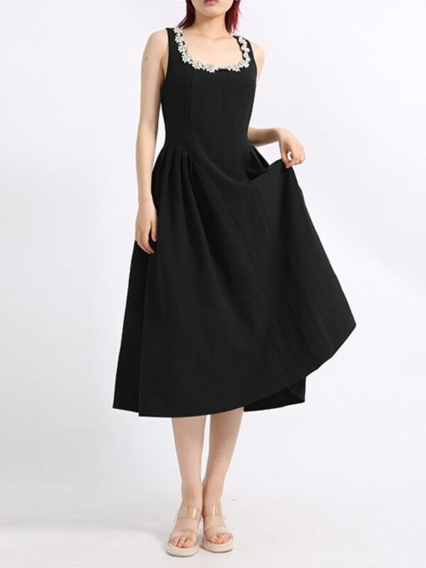 Flower Scoop Neck Sleeveless Maxi Dress - Black & Red | LEXAZI - Image 1